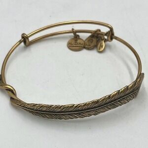 Alex and Ani Quill Retired Wrap Feather Bangle Bracelet Rafaelian Gold Finish.